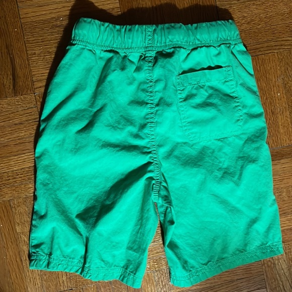 Lightning bug bright, kelly green pull on shorts size 8 - Picture 3 of 5